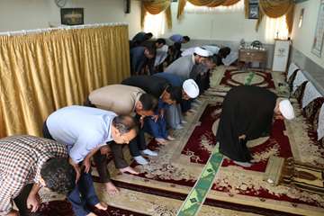 نماز جماعت در دامپزشکی استان - هر روز 