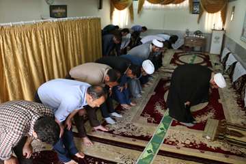نماز جماعت در دامپزشکی استان - هر روز 