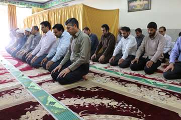 نماز جماعت در دامپزشکی استان - هر روز 