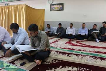 نماز جماعت در دامپزشکی استان - هر روز 