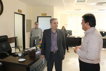 دیدار دکتر ماکنعلی با کارکنان فنی اداره کل دامپزشکی 