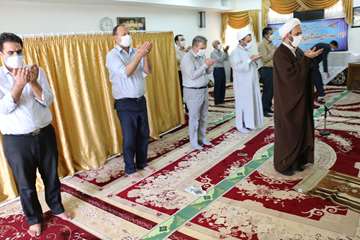 برگزاری نماز جماعت با رعایت پروتکل های بهداشتی و ختم قرآن -مرداد 