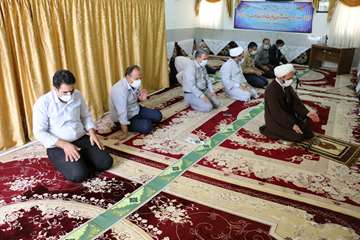 برگزاری نماز جماعت با رعایت پروتکل های بهداشتی و ختم قرآن -مرداد 