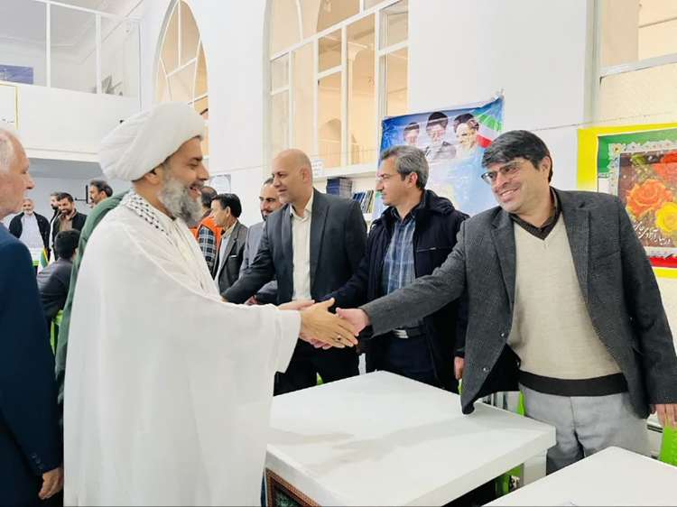 حضور پر رنگ مسئولین دامپزشکی استان در برگزاری میز خدمت 